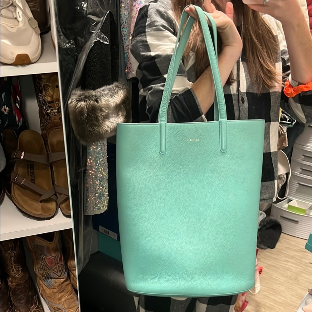 Tiffany Bucket Tote